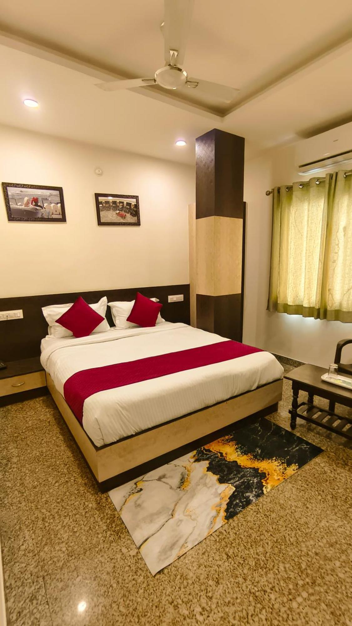 Hotel Rajputana Palace 烏代浦 外观 照片
